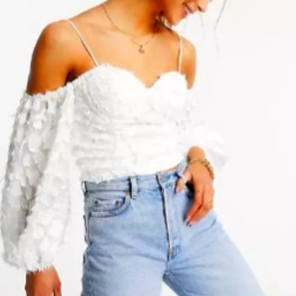 Forever U cold shoulder top